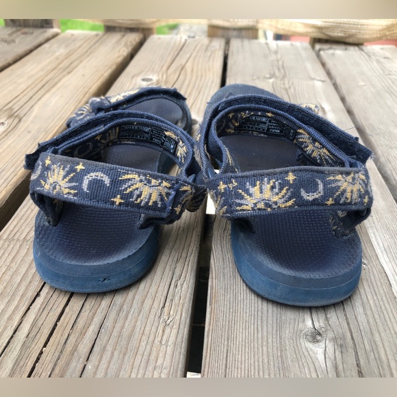 TEVA sandals sun & moon size 7 - Picture 3 of 6